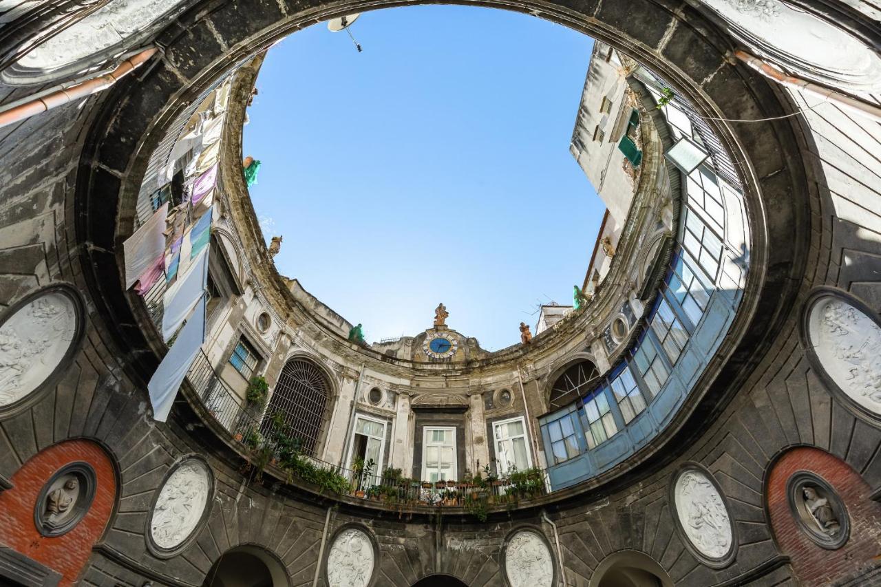 Double Room At Historical Palazzo Spinelli ナポリ 部屋 写真