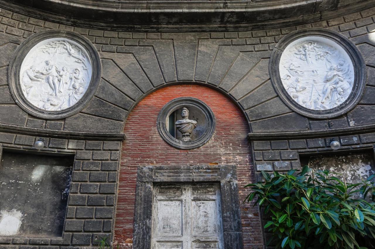 Double Room At Historical Palazzo Spinelli ナポリ 部屋 写真